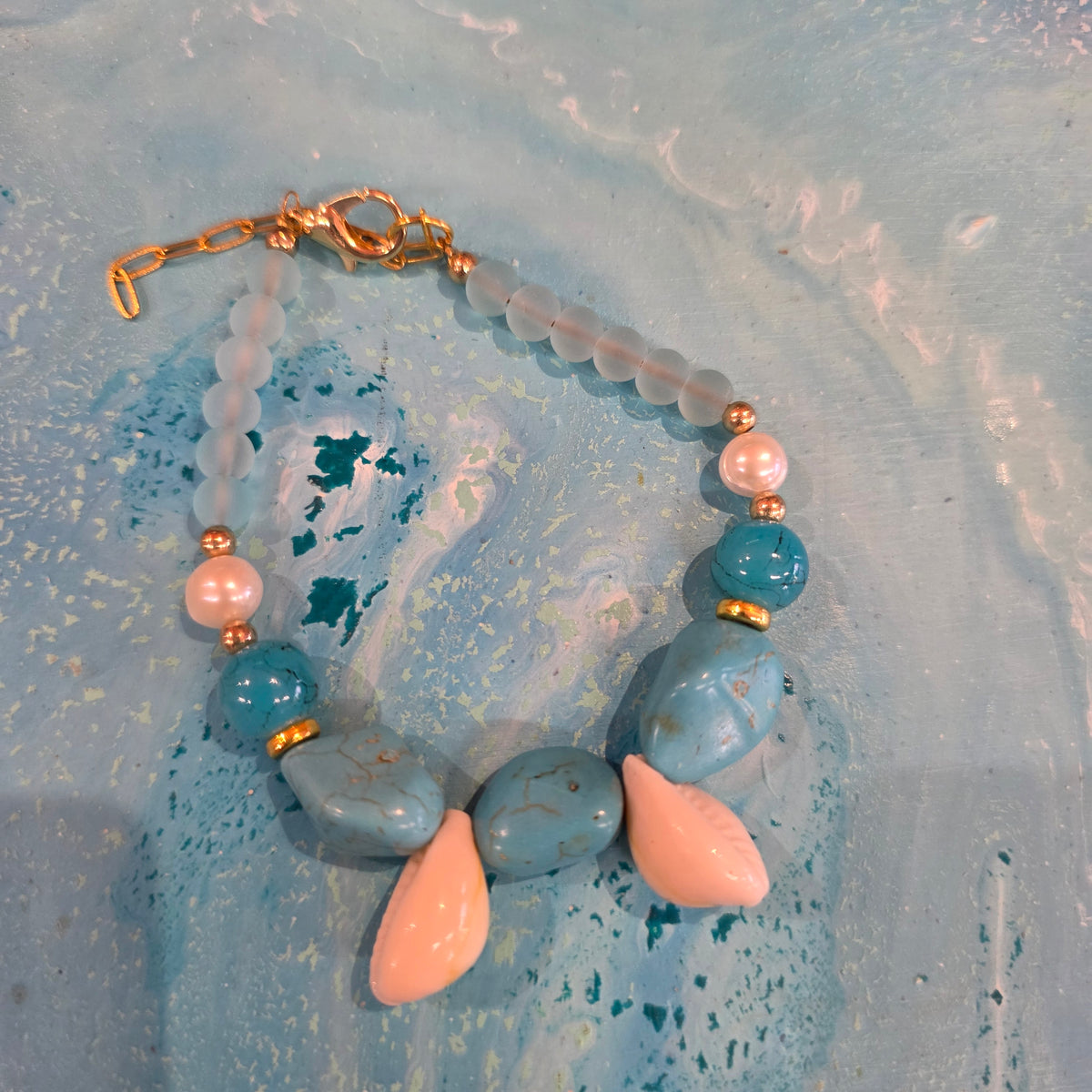 Seashell and pearl bracelet