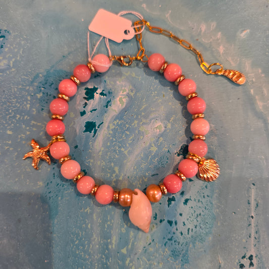 Seashell and pearl bracelet