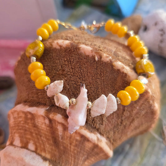 Seashell and pearl bracelet